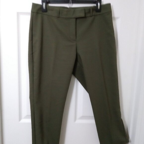 Liz Claiborne Olive Ankle Pants - Picture 1 of 12